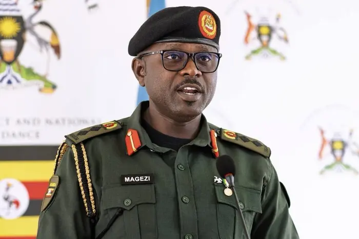 UPDF itewe inkeke n'Ibitangazamakuru byo mu Burengerazuba byita Bobi Wine perezida