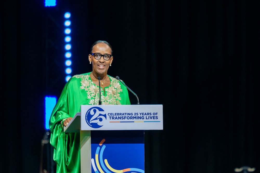 Madamu Jeannette Kagame yashimangiye ko ubutumwa bwiza butagarukira ku kujya mu ijuru