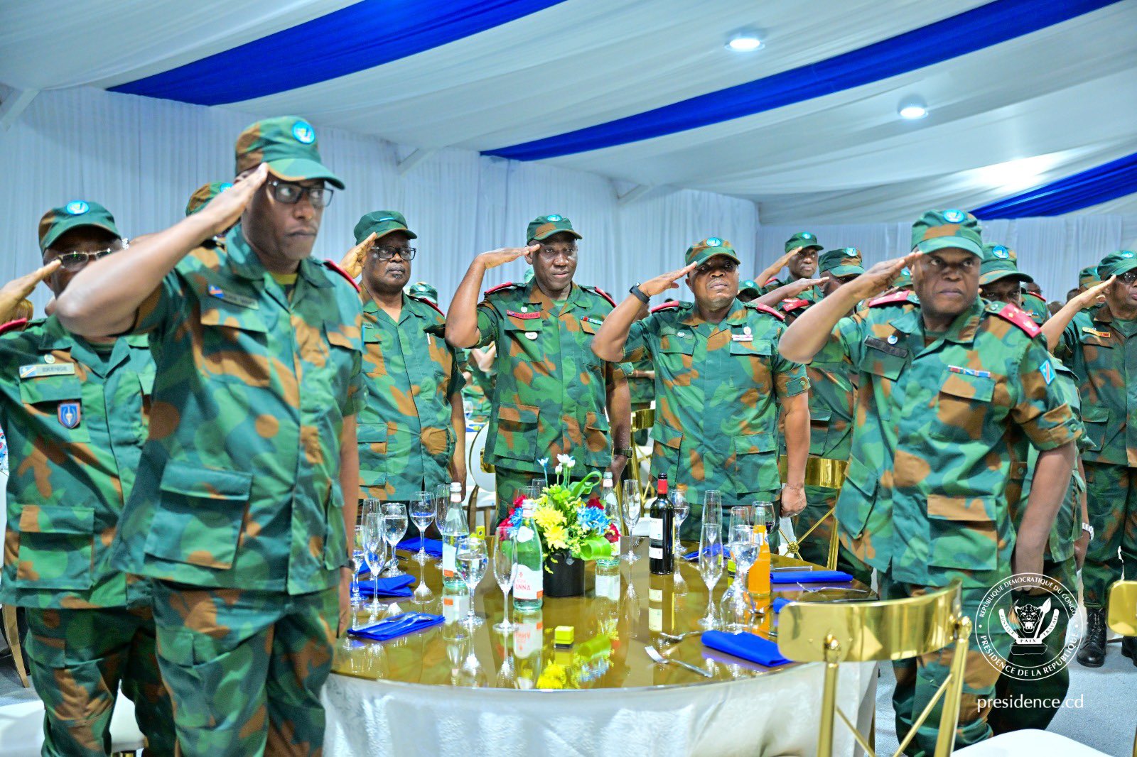 Nta Jenerali wa FARDC ucyemerewe kujya mu mahanga