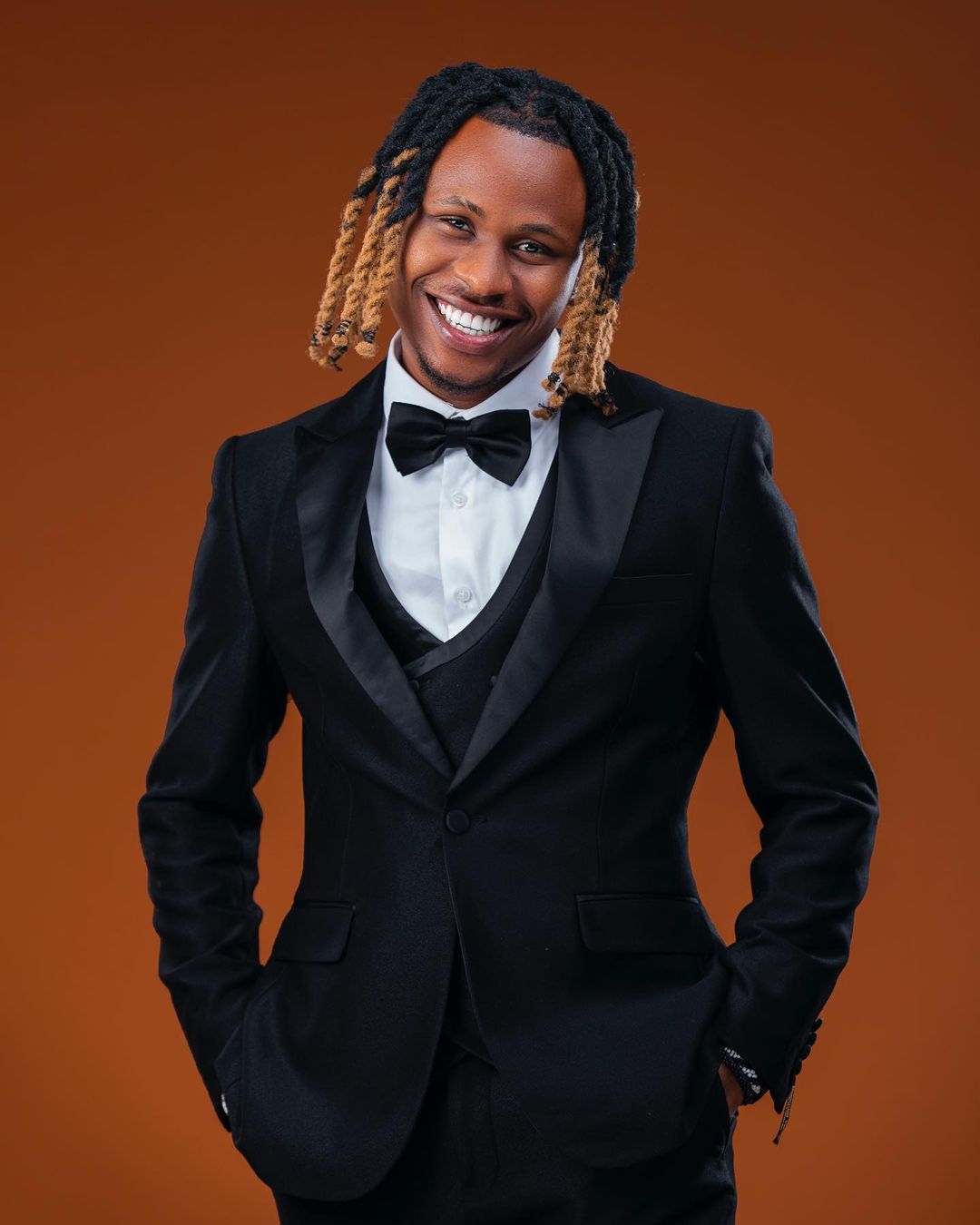 Abakobwa bakora muri "Saloon de Coiffure" barashinjwa ubwambuzi bakorera abagabo