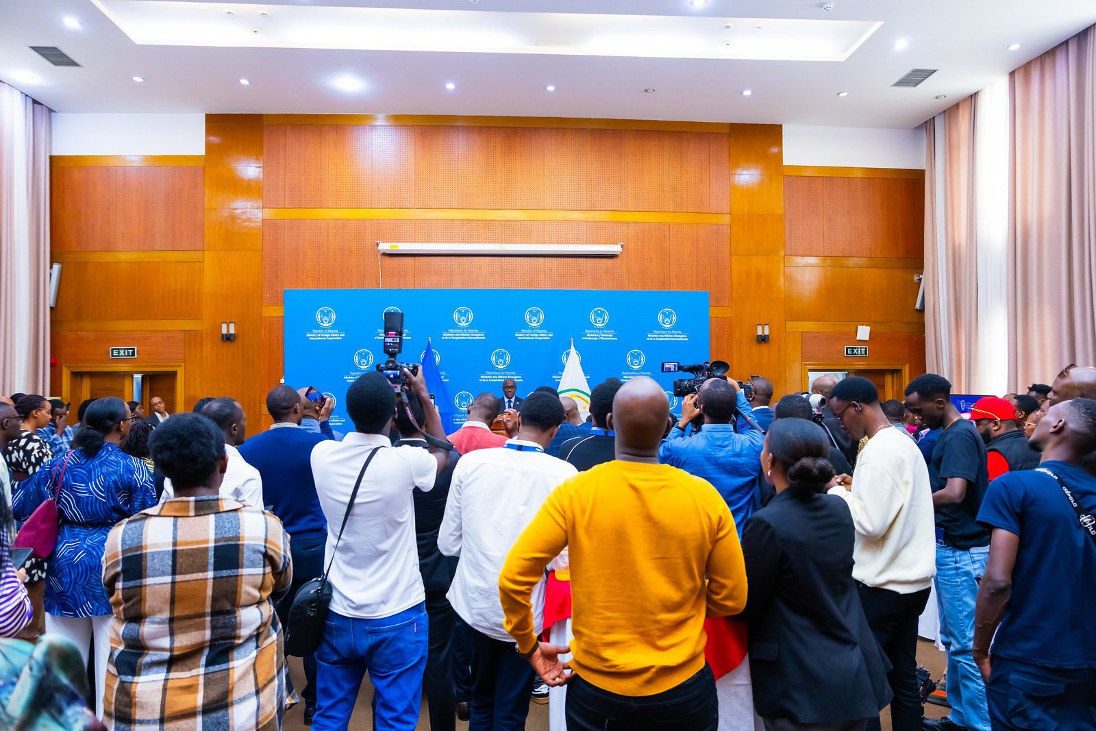 Amatora: Wari uziko Perezida wa Repubulika akomeza kuyobora kugeza uwatowe arahiye?