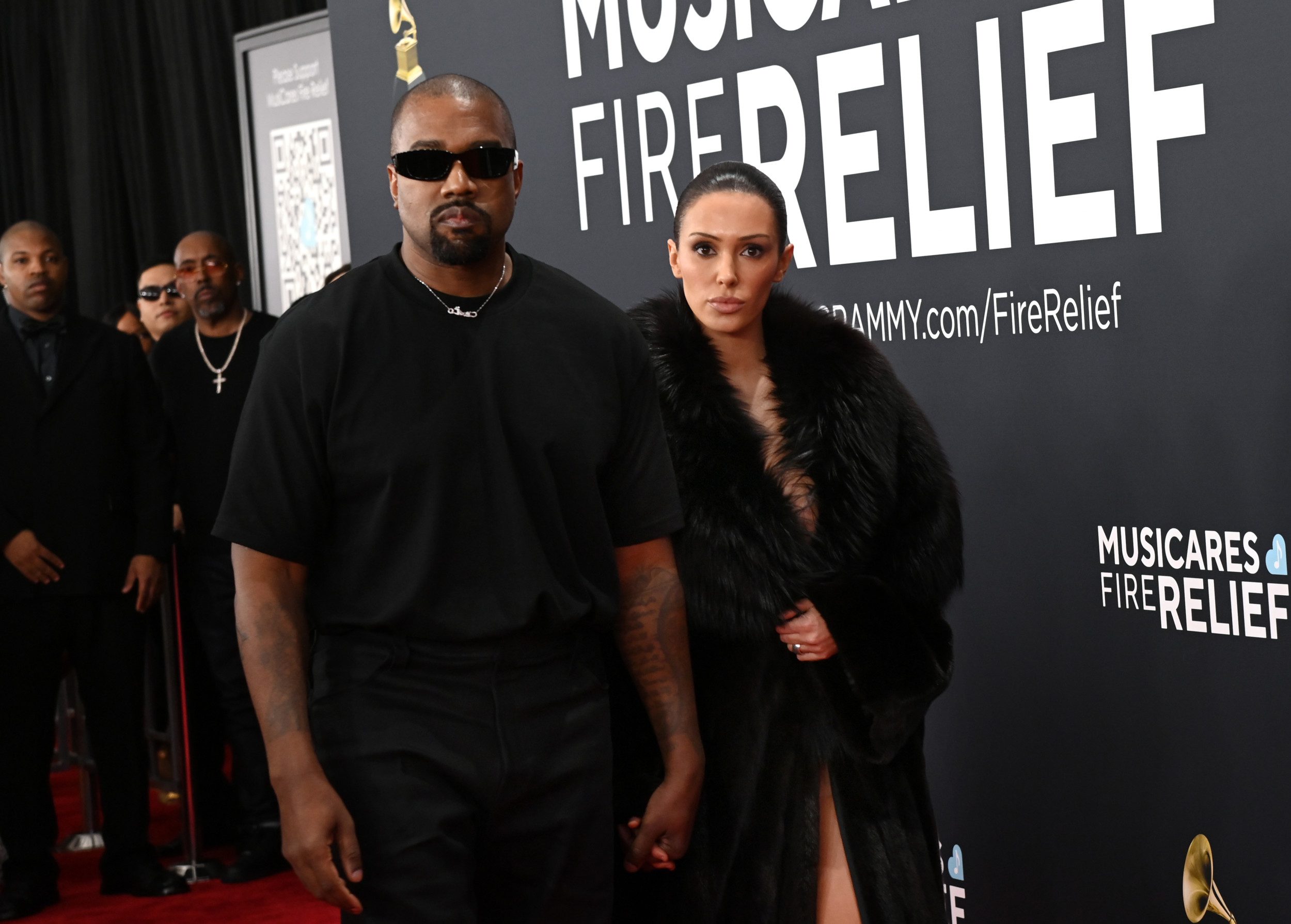 Kanye West yatakagije ubwambure bw'umugore we (Amafoto)