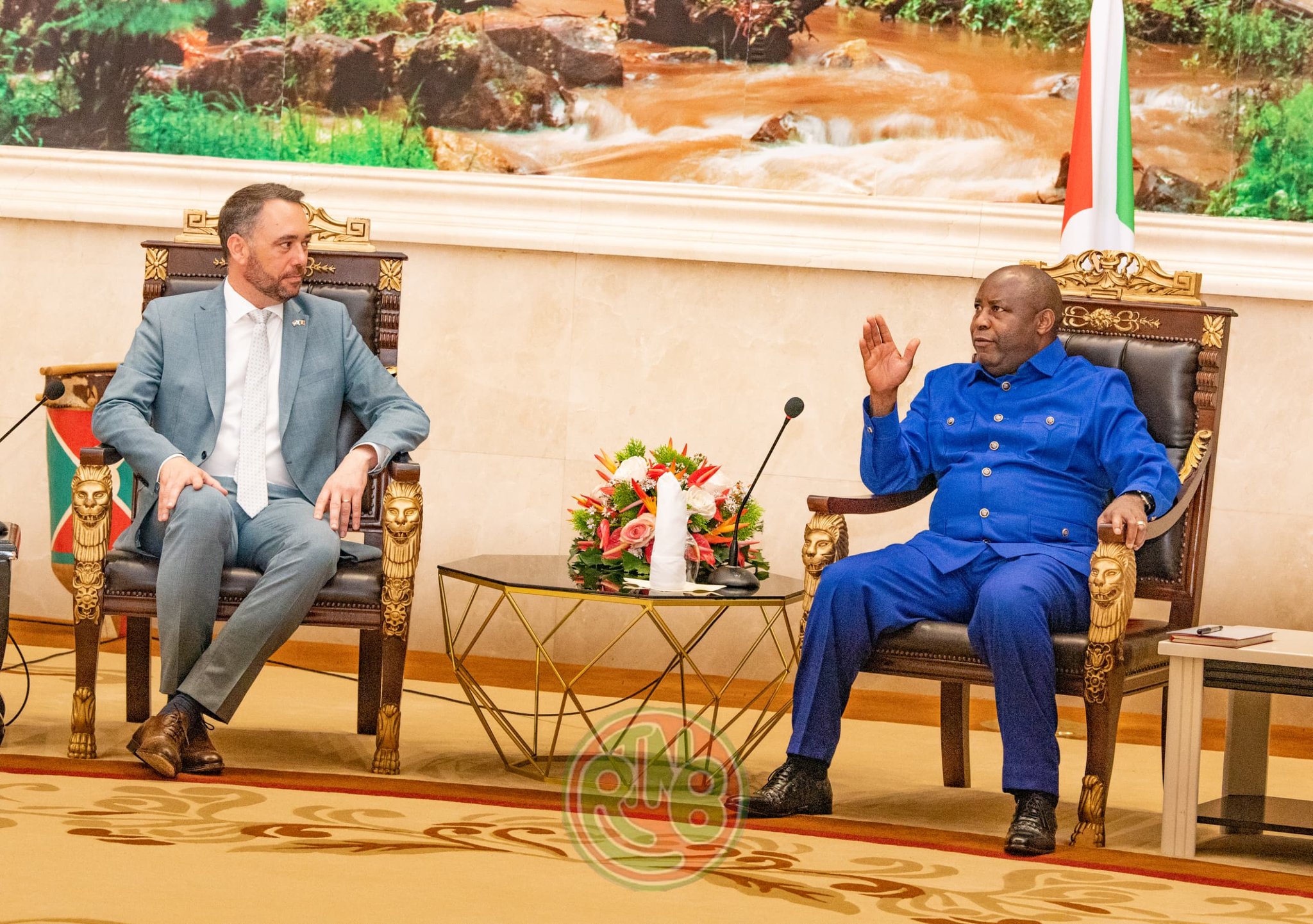 Minisitiri Prevot yasuye ba Perezida Museveni na Ndayishimiye
