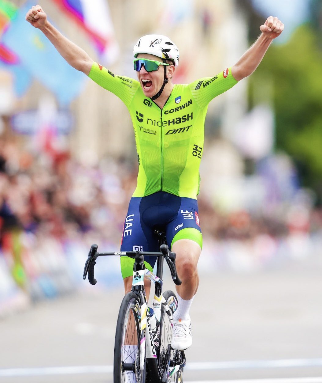 Kigali: Tadej Pogačar yegukanye UCI Road World Championships 2025 ku nshuro ya 2 yikurikiranya