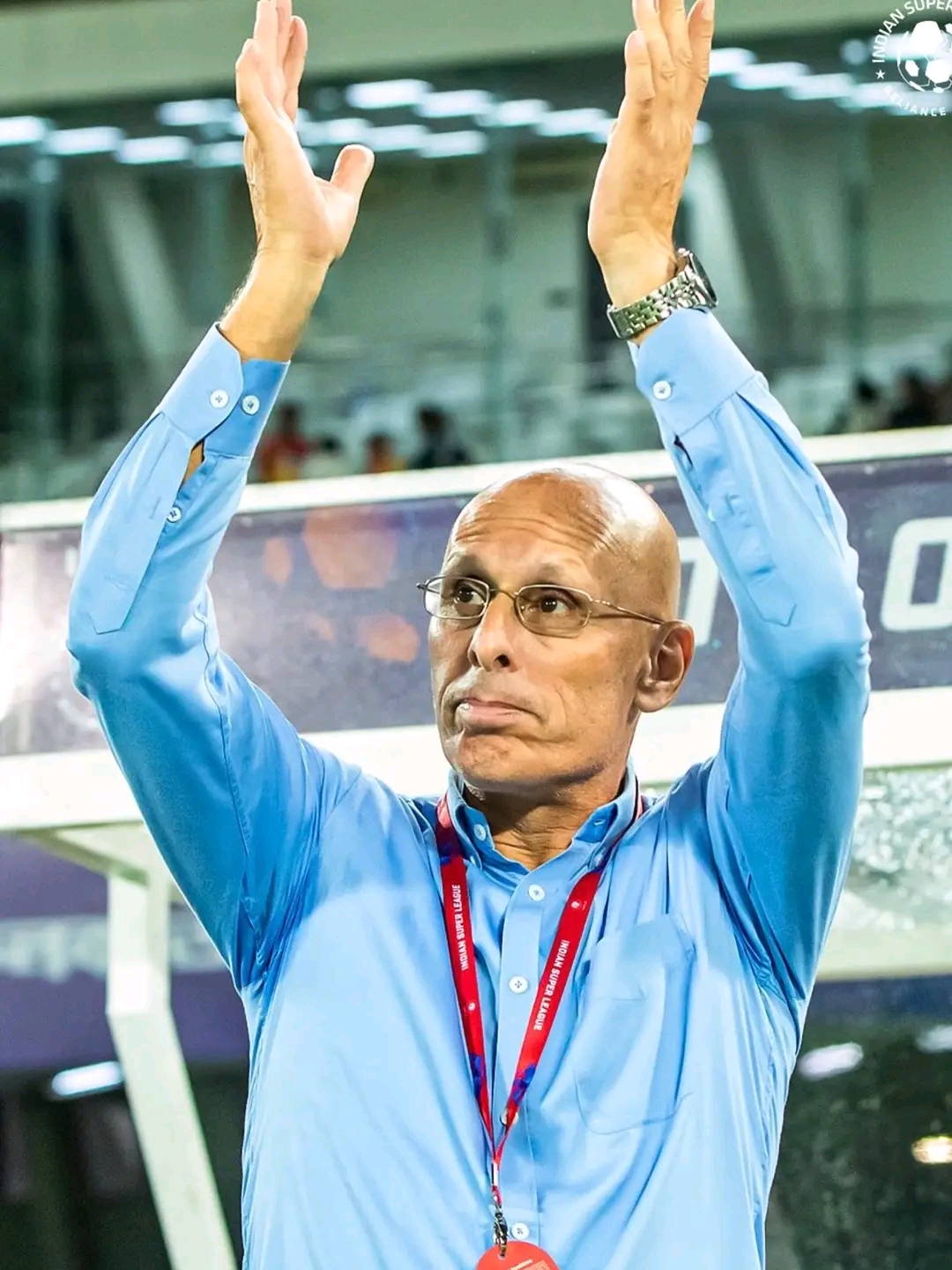 Stephen Constantine yongeye kugirwa umutoza mukuru w’Amavubi
