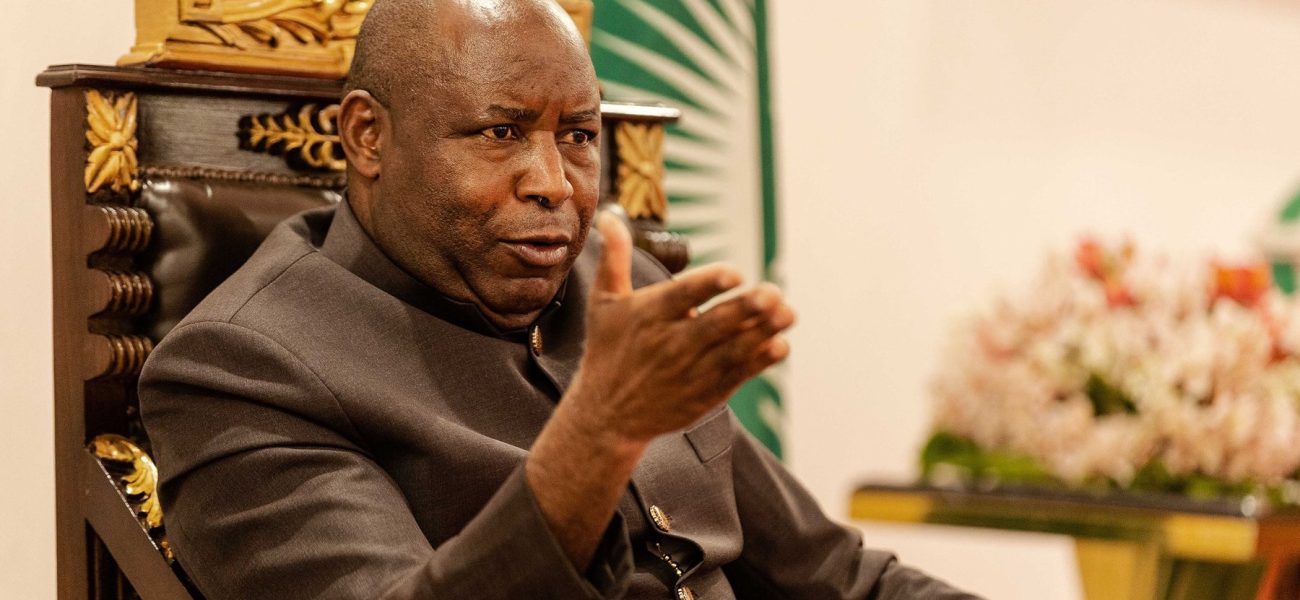 FDLR yose ntiyanesha batayo imwe ya RDF - Gen Nkubito